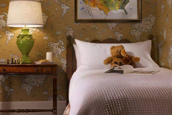 Room 102 of 396
