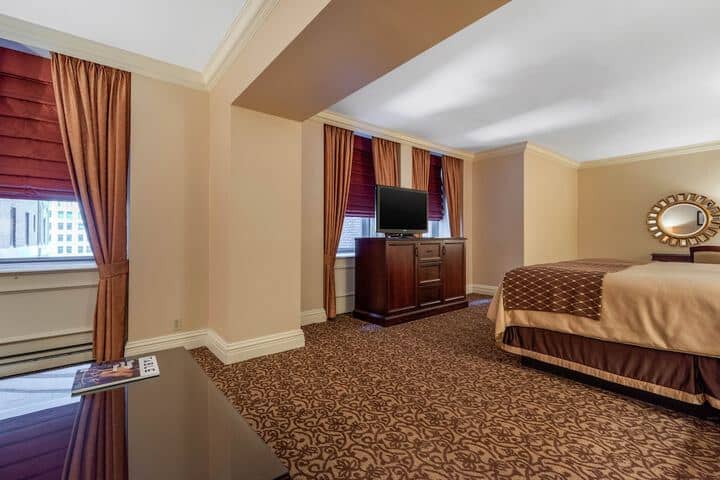 Room 36 of 113