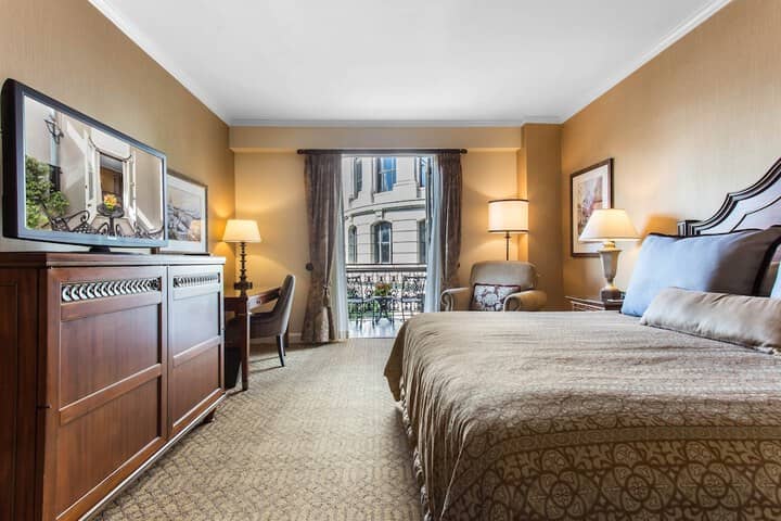 Room 75 of 200