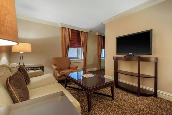 Room 56 of 113