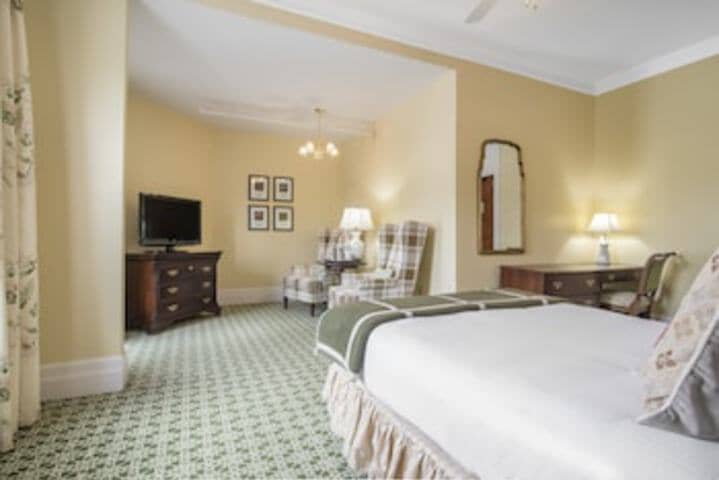 Room 40 of 396