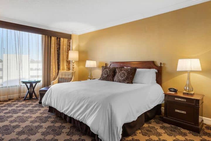 Room 48 of 187