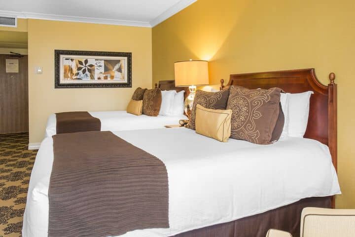 Room 20 of 187