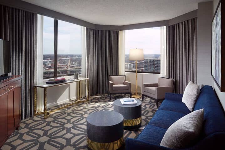 Room 32 of 86
