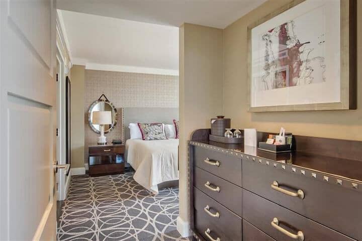 Room 15 of 70