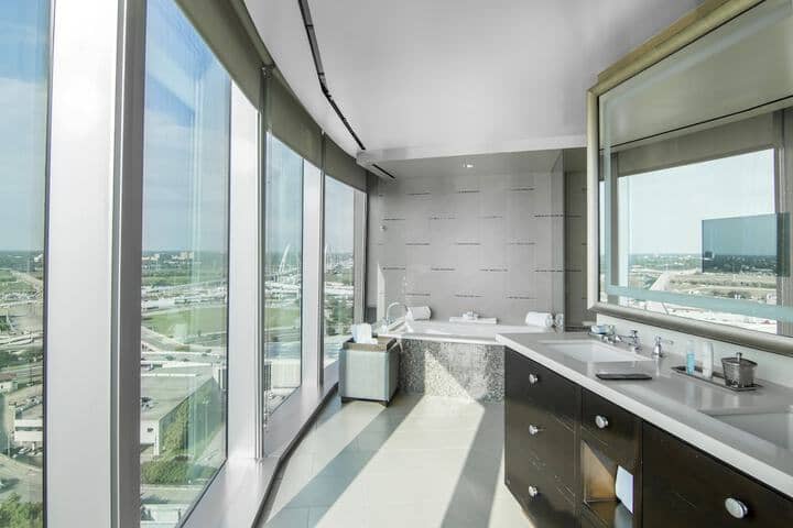 Room 62 of 161