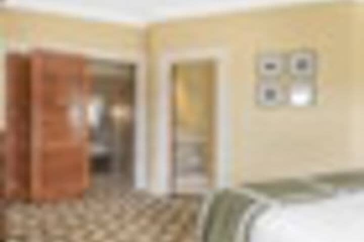 Room 98 of 396