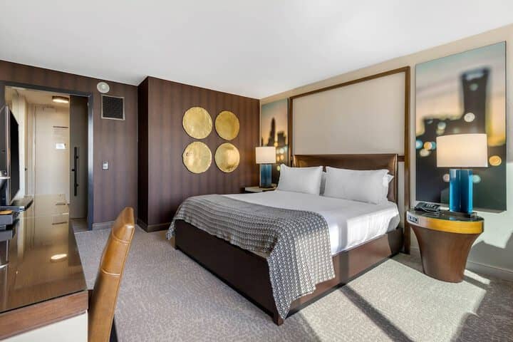 Room 14 of 109