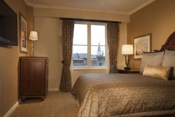 Room 74 of 200