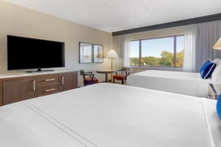 Room 79 of 153