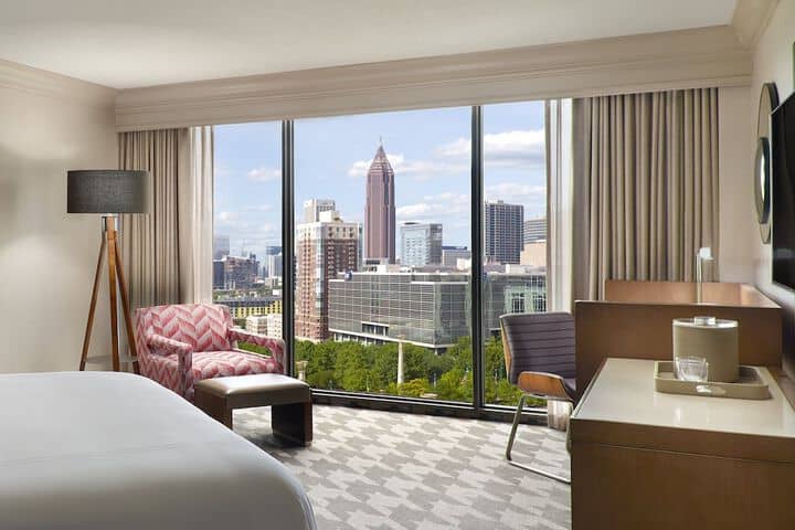 Room 32 of 100