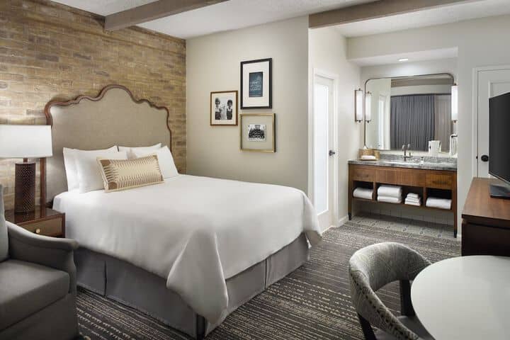 Room 5 of 54