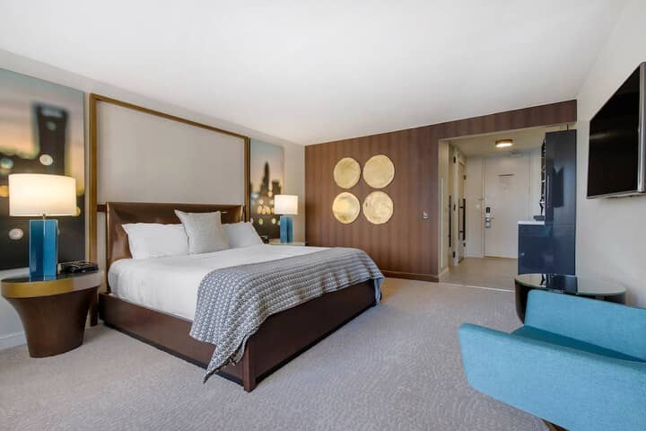 Room 47 of 109
