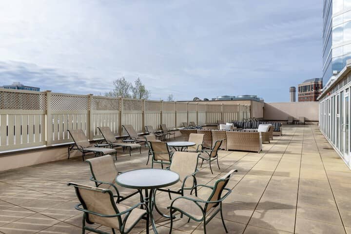 Sundeck 74 of 86