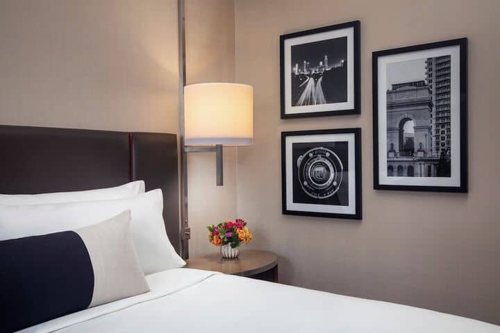 Room 35 of 100