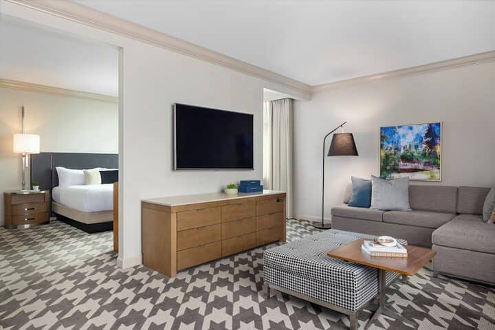 Room 45 of 100