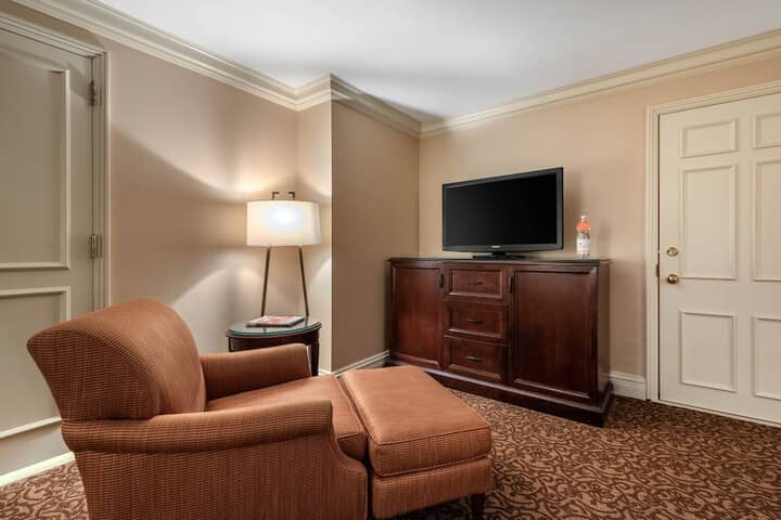 Room 48 of 113