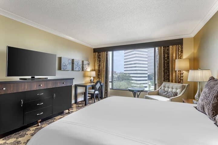 Room 100 of 187