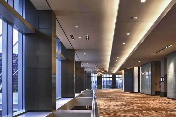 Ballroom/Hall 126 of 161