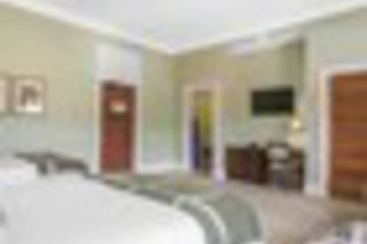 Room 95 of 396