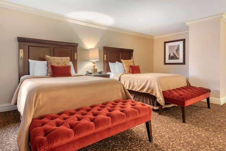 Room 52 of 113
