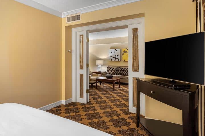 Room 18 of 187