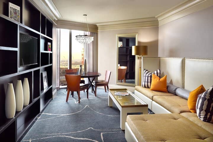 Room 36 of 161