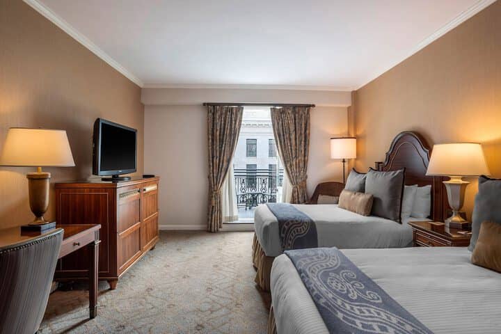 Room 89 of 200