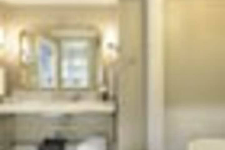 Room 155 of 396