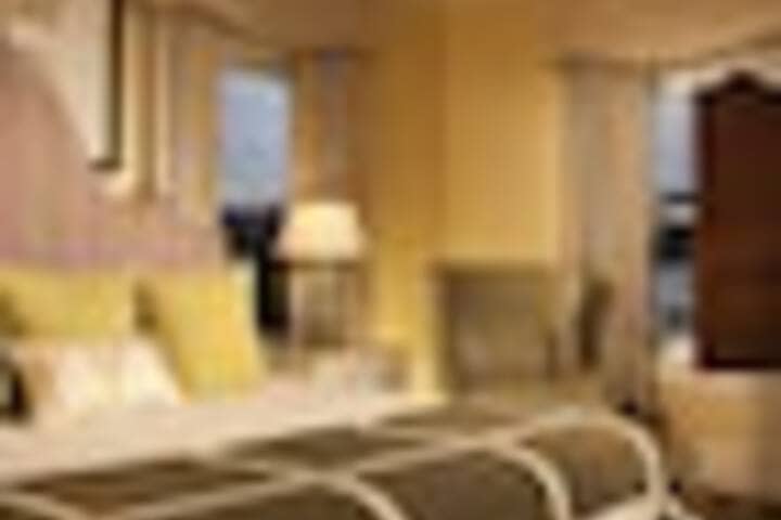 Room 11 of 396