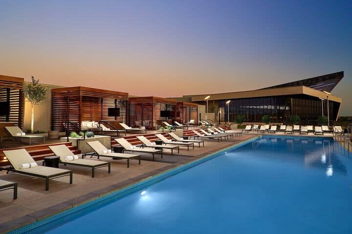 Pool 40 of 70