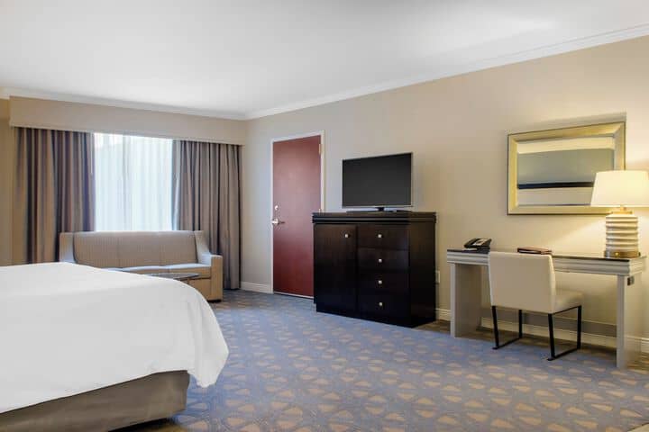 Room 48 of 83