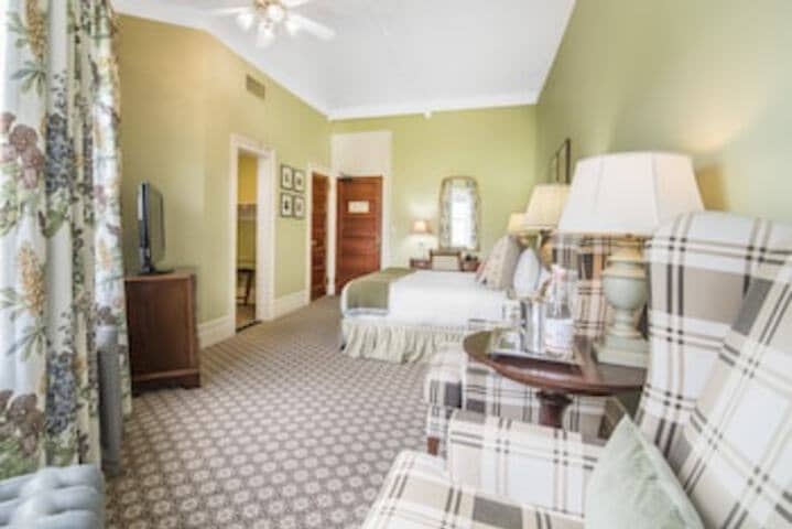 Room 64 of 396
