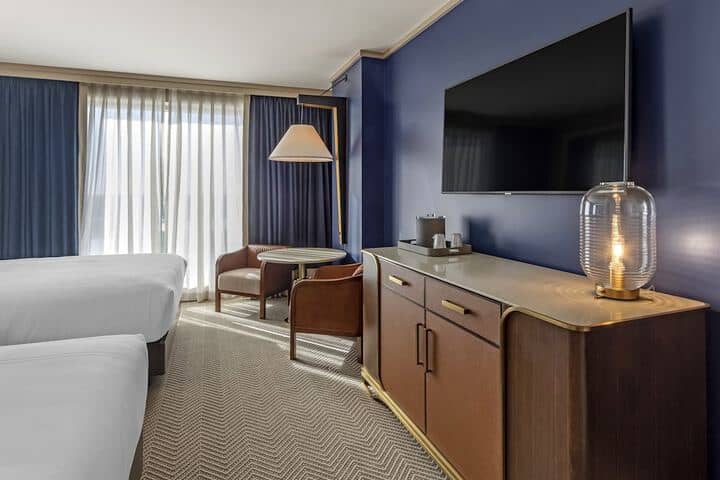 Room 11 of 70