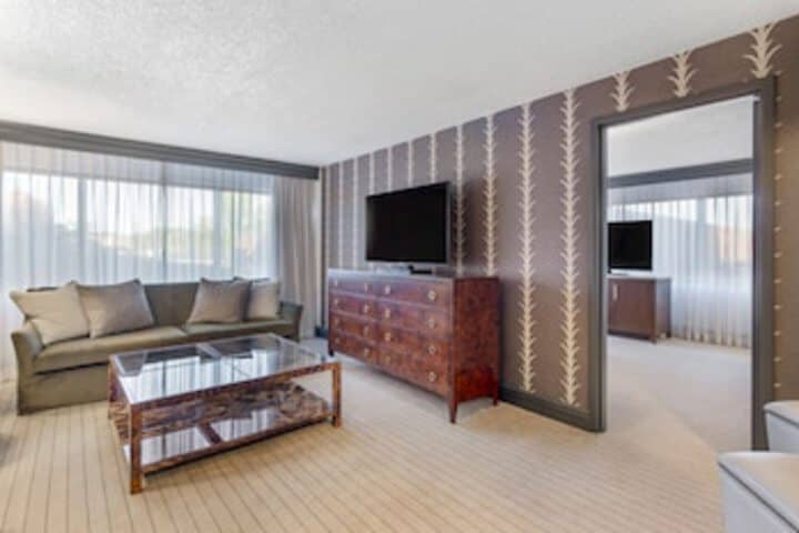 Room 91 of 153