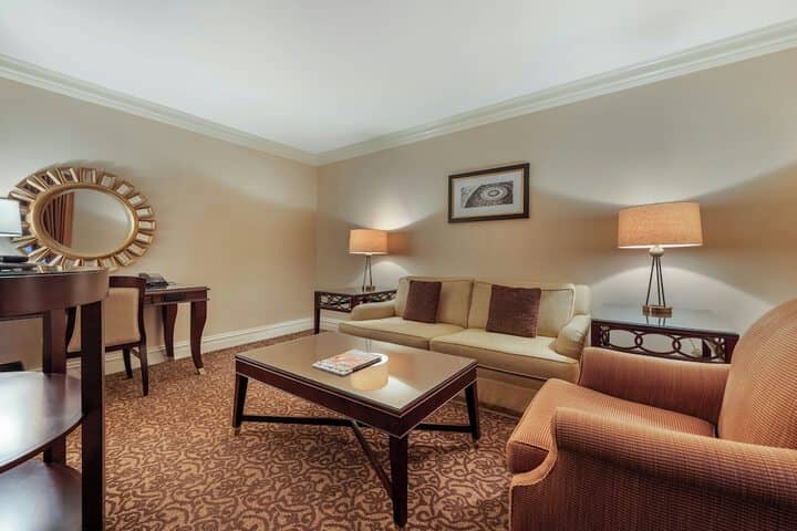 Room 53 of 113