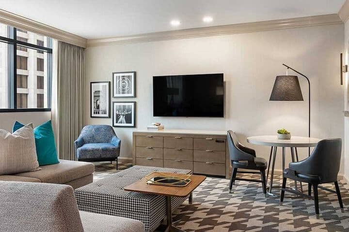 Room 38 of 100