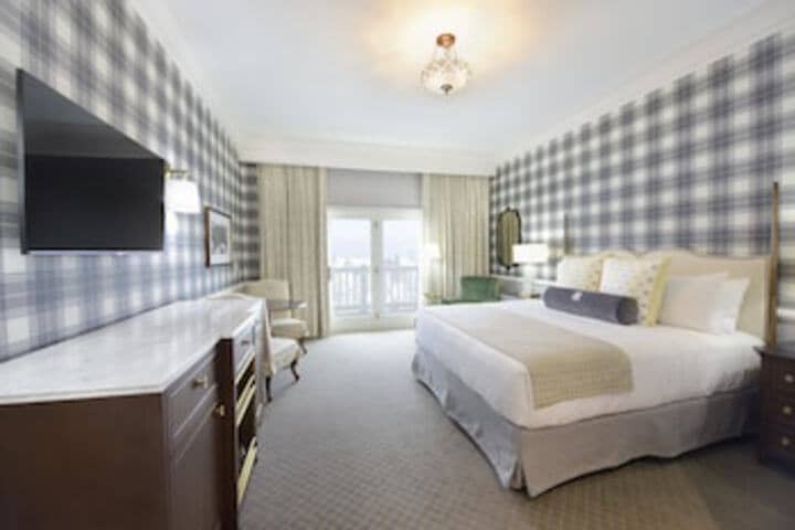 Room 106 of 396