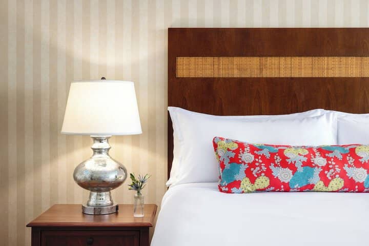 Room 10 of 73
