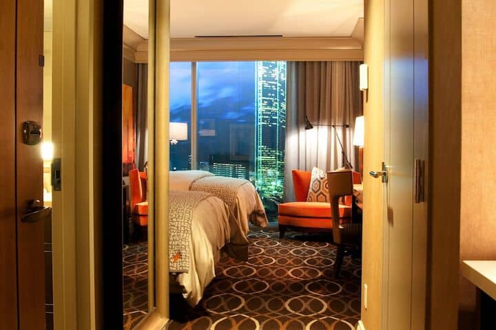 Room 32 of 161