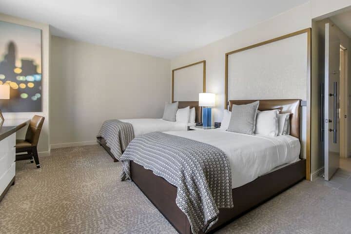 Room 30 of 109