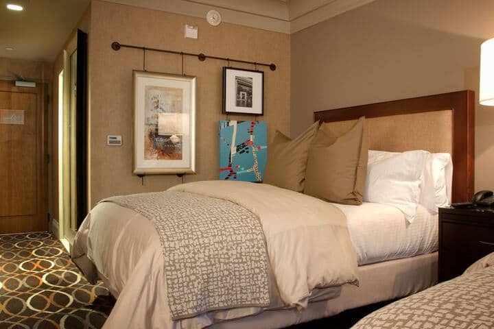 Room 3 of 161