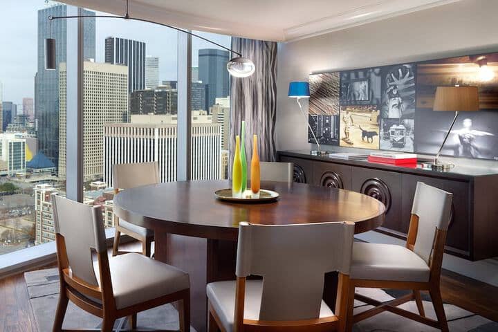 Room 48 of 161