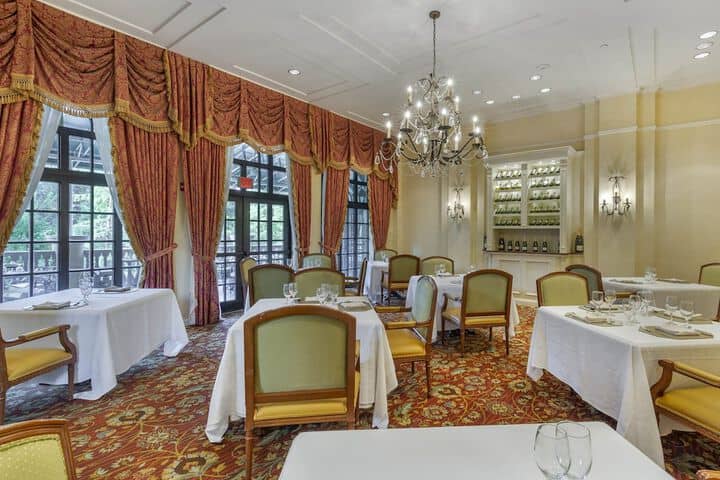 Dining 105 of 143