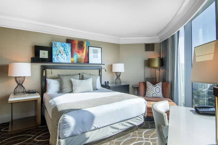 Room 16 of 161